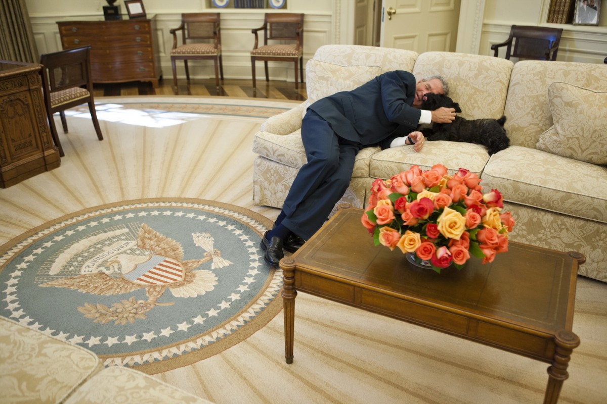President George W. Bush is joined on the Oval Office couch by Miss Beazley Friday, Oct. 20, 2006, between meetings at the White House.  Photo by Eric Draper, Courtesy of the George W. Bush Presidential Library and Museum