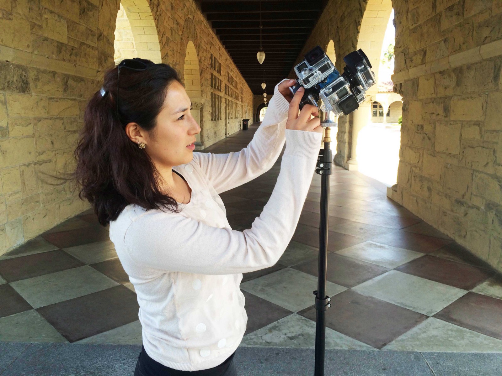 Master’s student Naomi Cornman (Stanford Media Studies ’16) worked with classmate Anna Yelizarova on a series of 360-video stories about sports that published on Peninsula Press, the Stanford Journalism Program’s local news website.